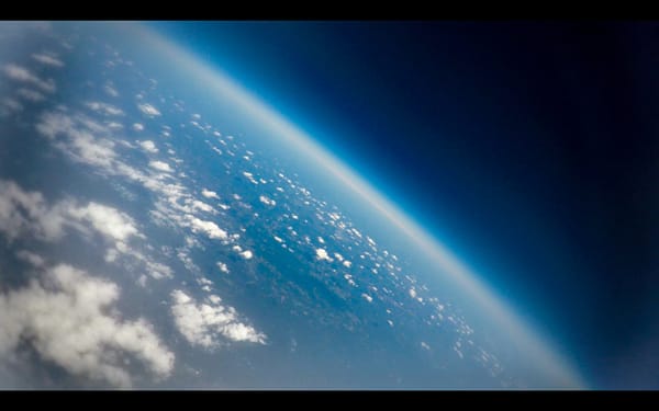 Photographing earth from the stratosphere Part I